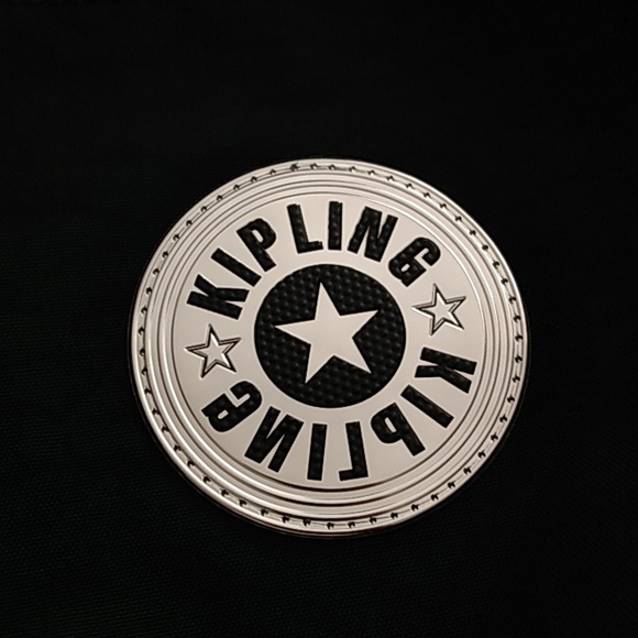 Kipling back pack jet black chain KIA5L4-SEOUL unique design silver bright patch - Picture 2 of 8
